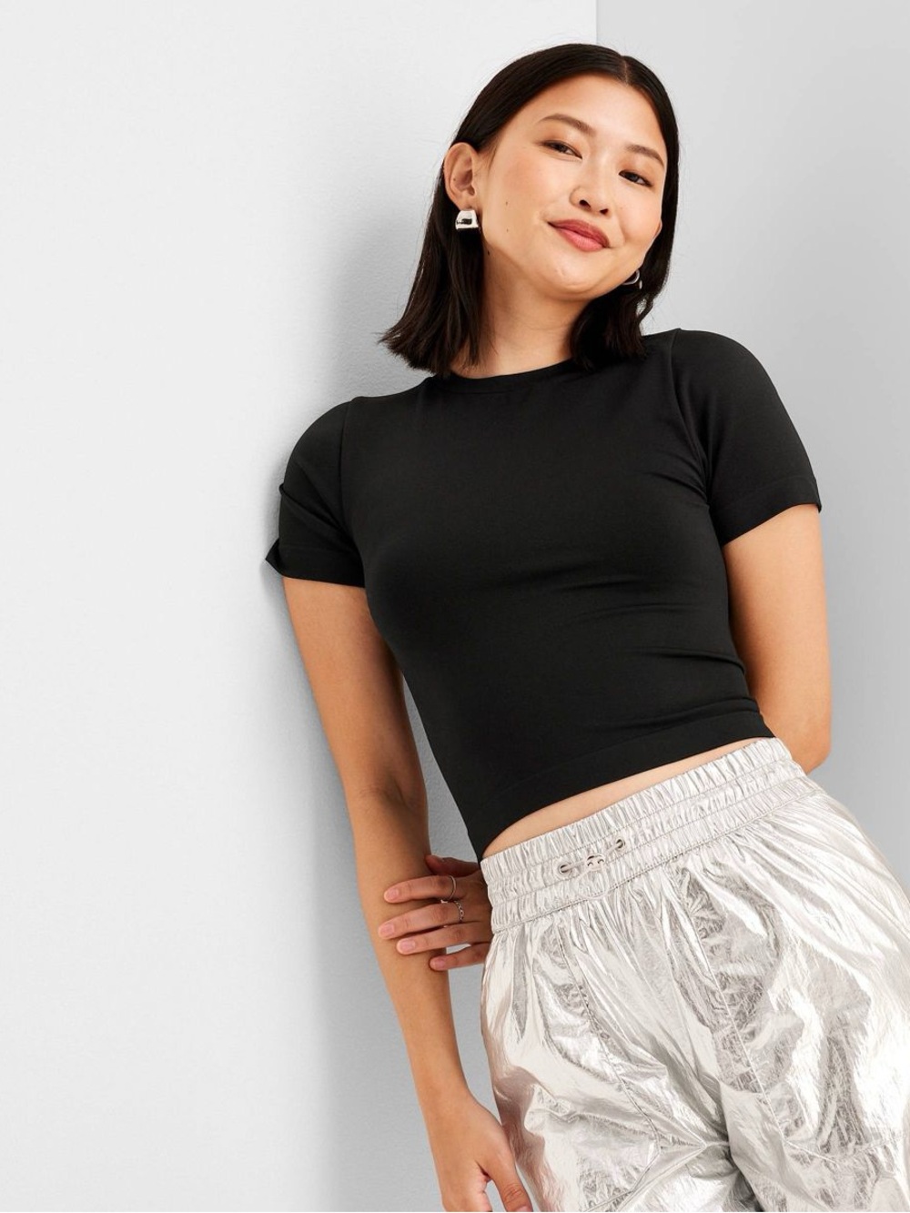 Woman’s Cropped Tee Size S | Fitted Stretch Basic Top